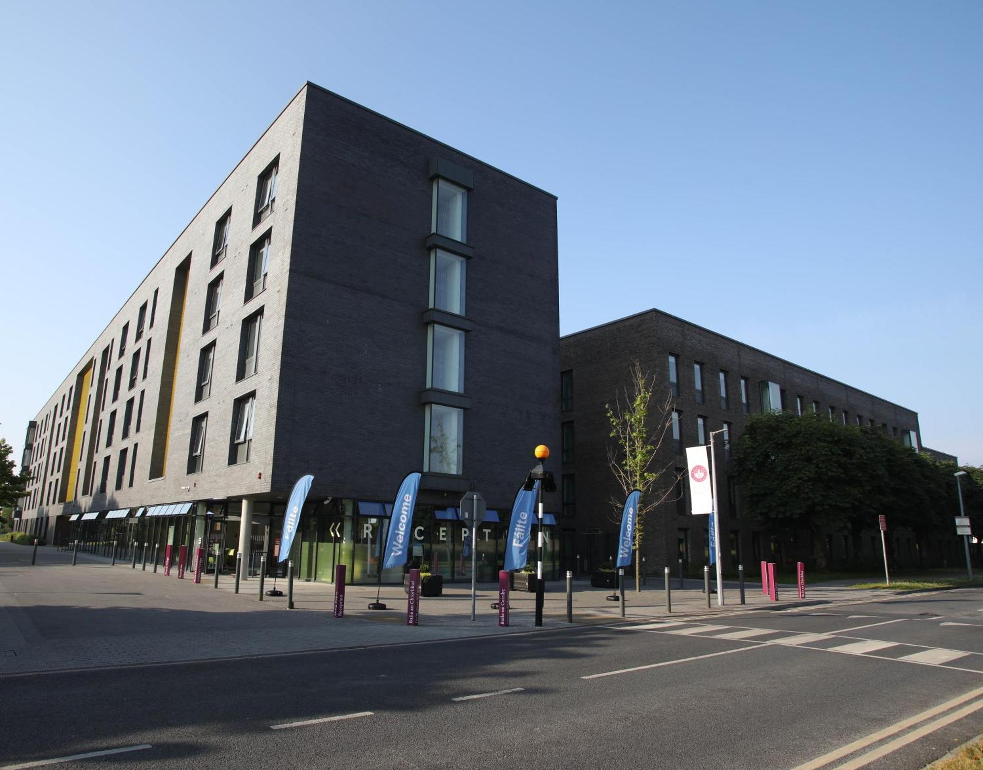 Goldcrest Village Apartments University Of Galway Exterior foto